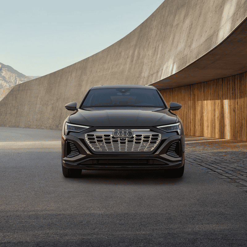 2024 Audi Q8 Sportback r-tron