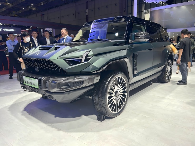 2025 Shanghai Auto Show: Tá praghas 1.098 milliún yuan ar phraghas an Mengshi 917 Jiaolong Battle Armor Long - Tá 199 aonad teoranta.